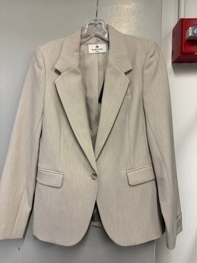 Babaton Beige Single-Button Tailored Blazer